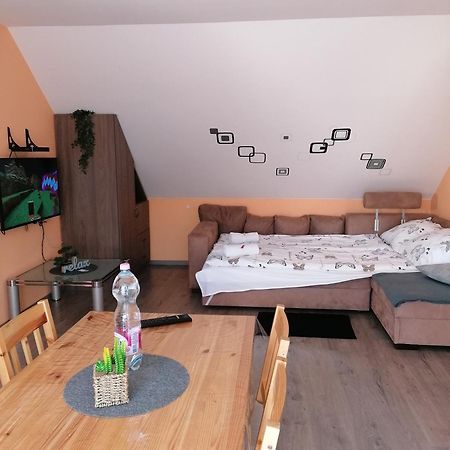 Zita Apartman Eger Exterior foto