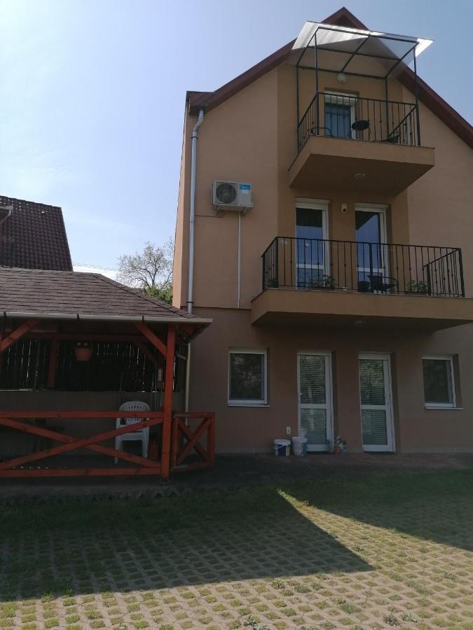 Zita Apartman Eger Exterior foto