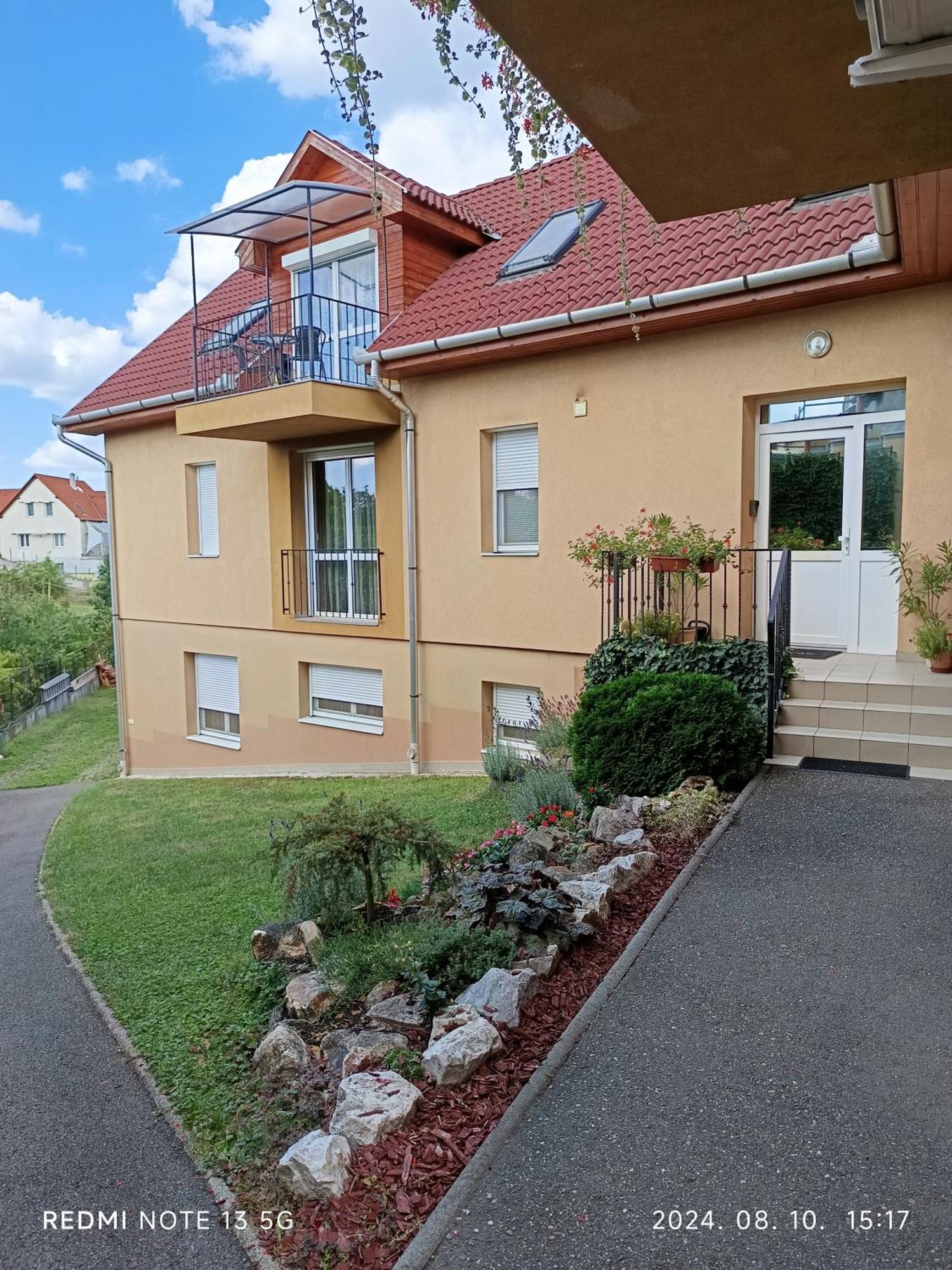 Zita Apartman Eger Exterior foto